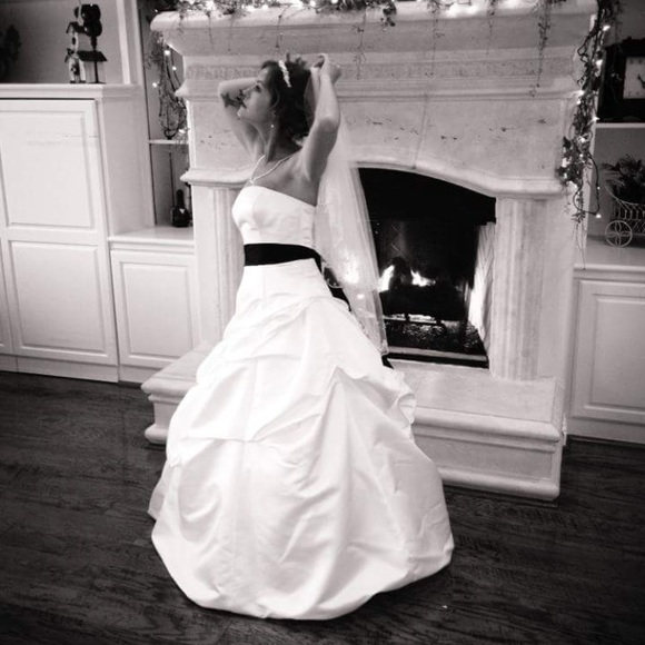 Meet your Posher, Shellie - Picture 7 of 8